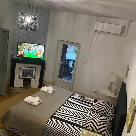 아파트 La Casa Du Port, Chambres, Privee, Avec Vue Sur La Riviere *