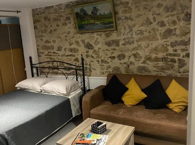 La Casa Du Port, Chambres, Privee, Avec Vue Sur La Riviere Apartment *