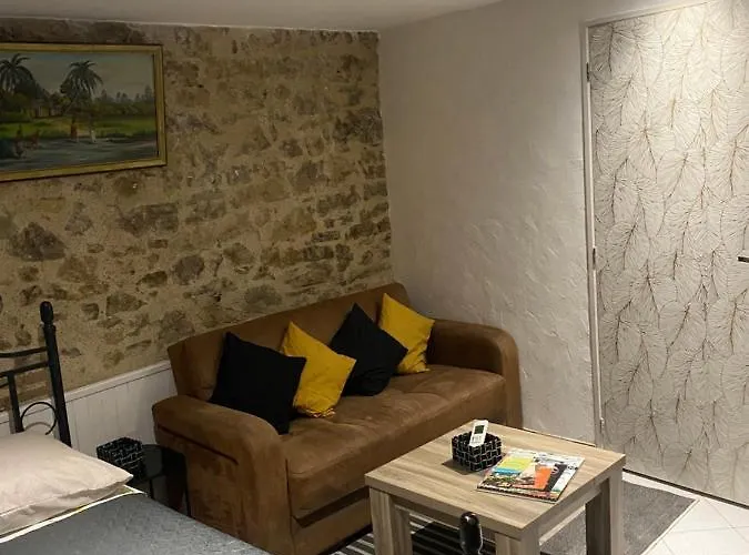 Apartment La Casa Du Port, Chambres, Privee, Avec Vue Sur La Riviere Capendac