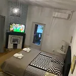 Appartement La Casa Du Port, Chambres, Privée, Avec Vue Sur La Rivière *