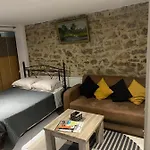 La Casa Du Port, Chambres, Privee, Avec Vue Sur La Riviere Apartment *